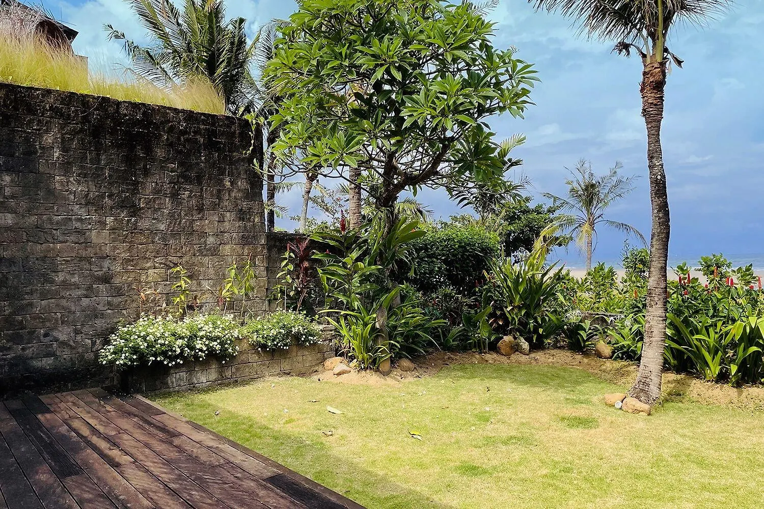 Hotel Swarga Suites Bali Berawa Canggu